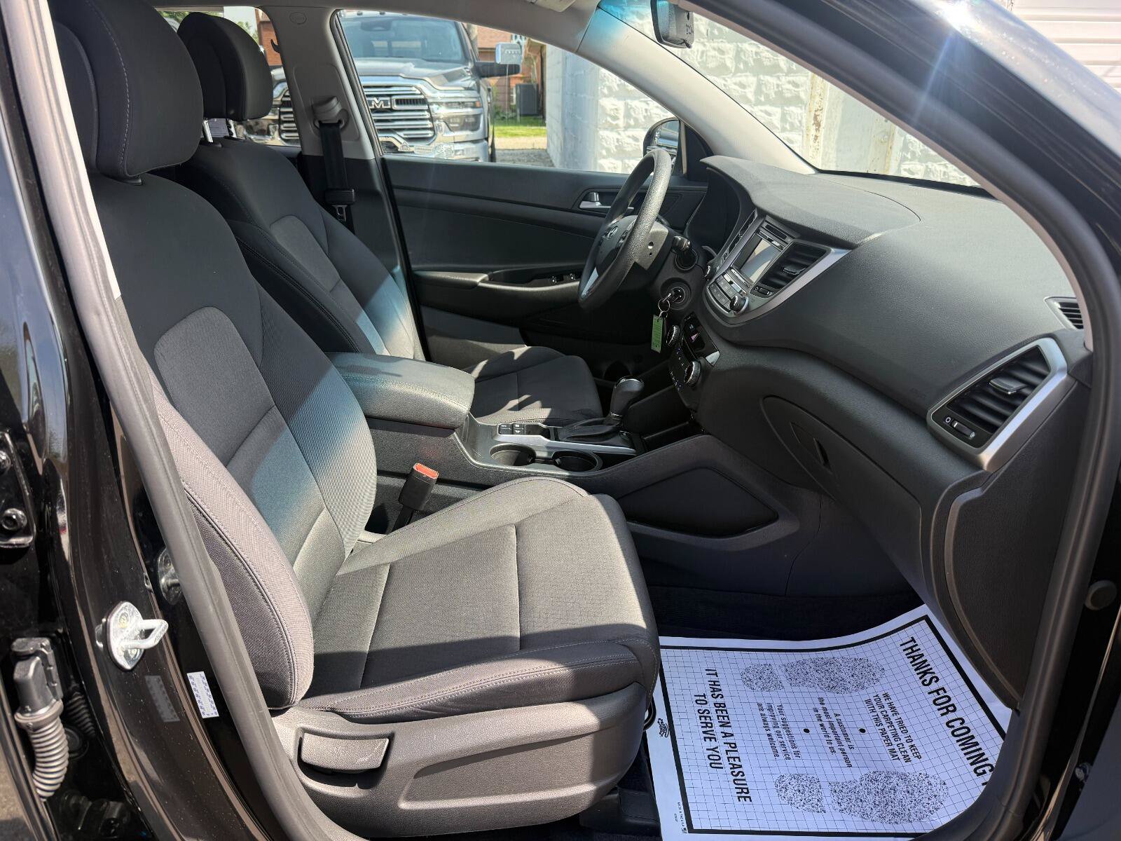 Used 2017 Hyundai Tucson SE w/ SE Popular Package 02 AWD/4WD image 16