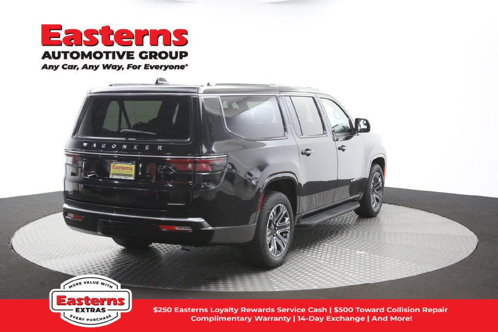 Used 2024 Jeep Wagoneer L Series II RWD image 48