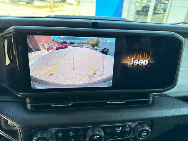 Used 2024 Jeep Wrangler Unlimited Sport AWD/4WD image 22