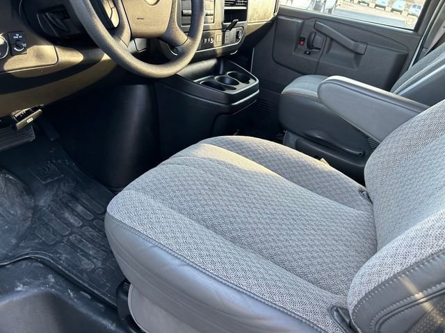 Used 2023 Chevrolet Express 3500 LT w/ LT Preferred Equipment Group RWD image 11