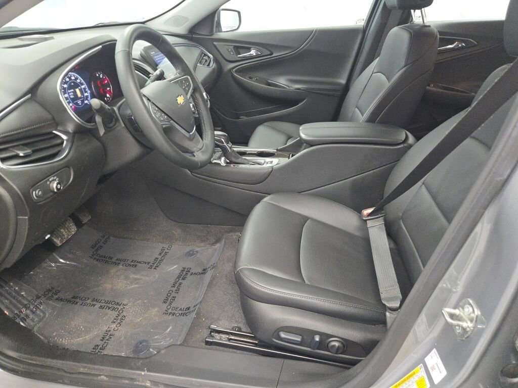 Used 2023 Chevrolet Malibu LT image 24