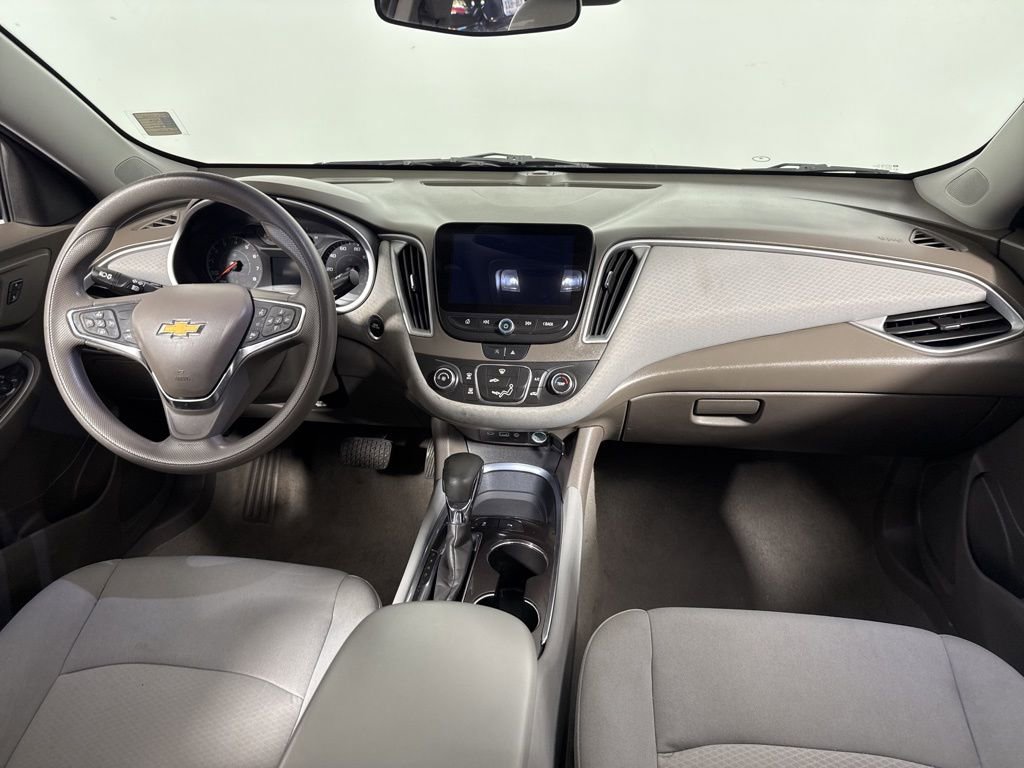 Used 2021 Chevrolet Malibu LS image 21