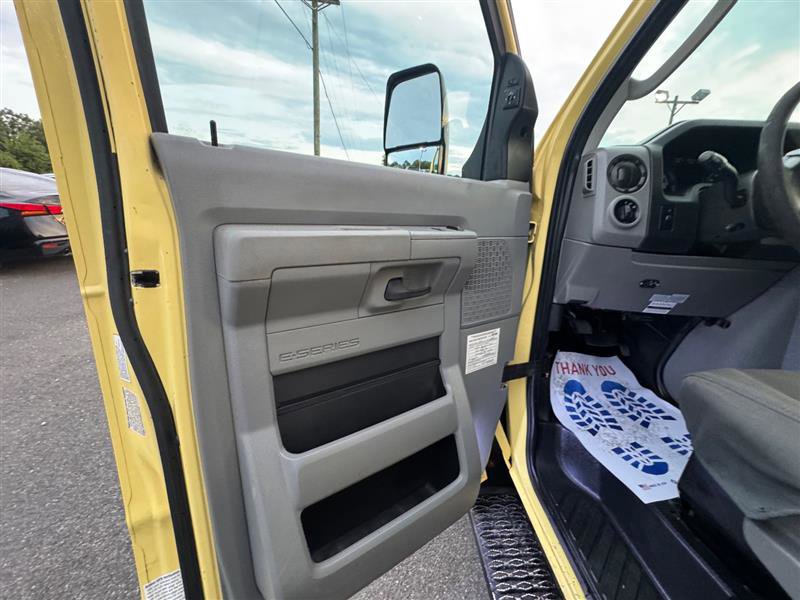 Used 2019 Ford E-450 and Econoline 450 Super Duty w/ Power Windows & Locks Group image 31