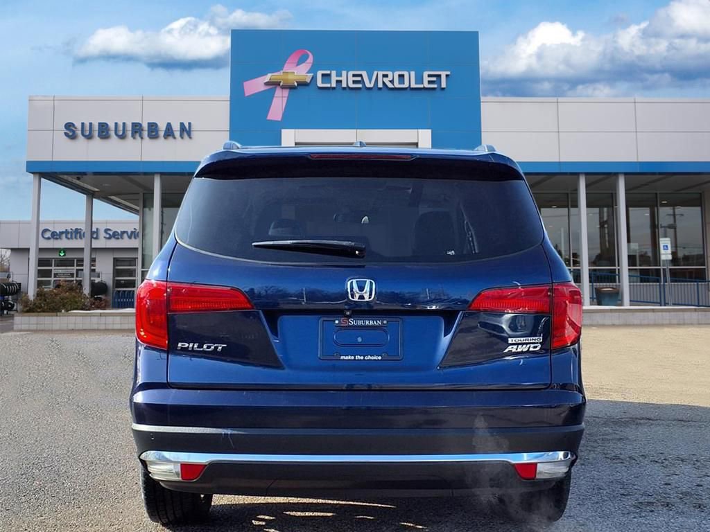 Used 2017 Honda Pilot Touring image 5