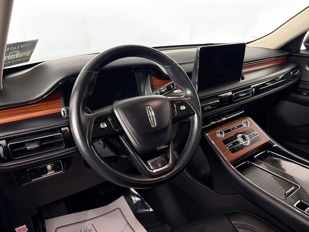 Used 2024 Lincoln Aviator Reserve image 9