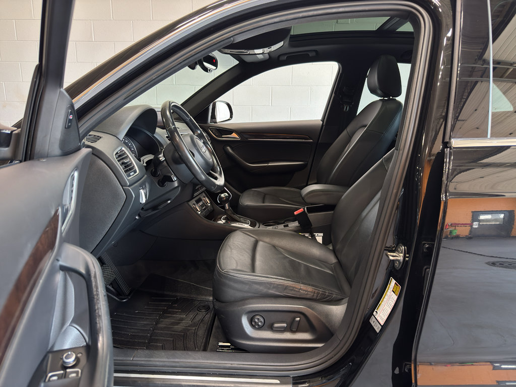 Used 2015 Audi Q3 2.0T Prestige w/ Prestige Package AWD/4WD image 13