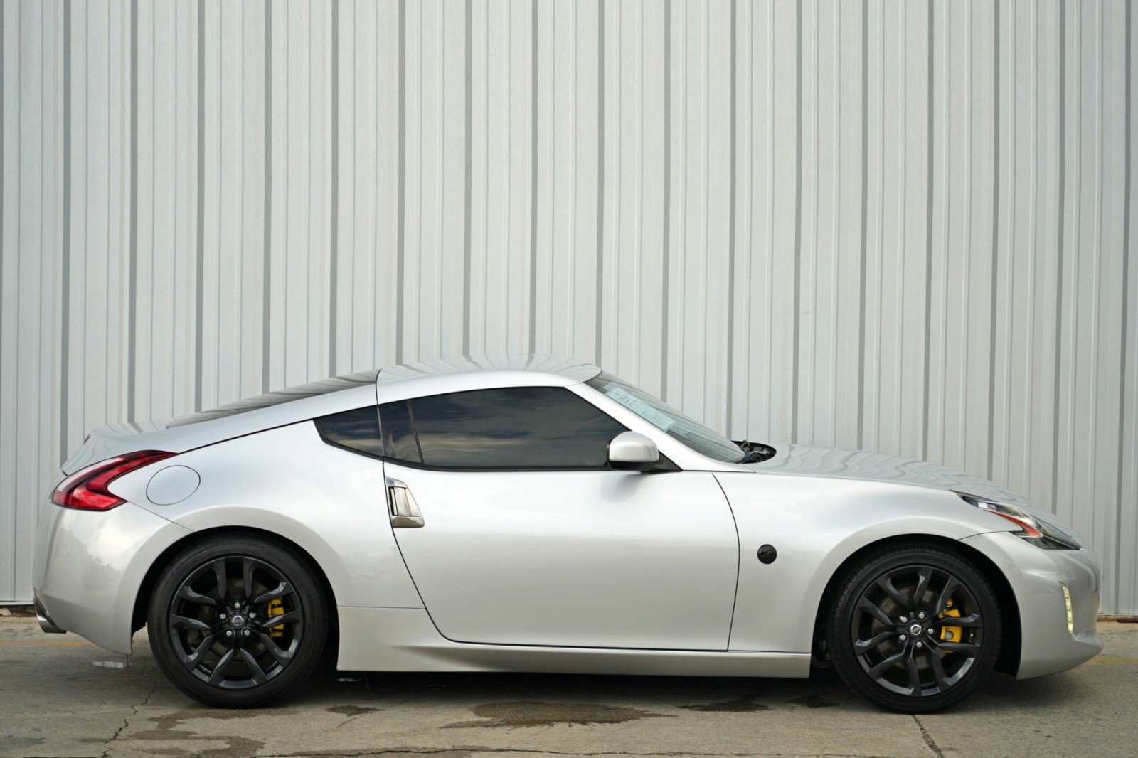 Used 2020 Nissan 370Z Coupe image 40