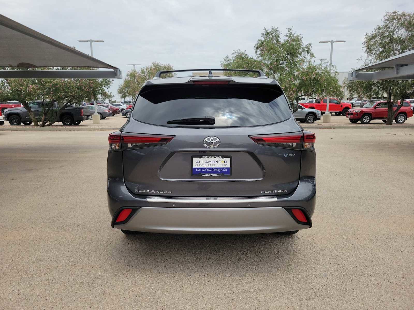 Used 2025 Toyota Highlander Platinum AWD/4WD image 7