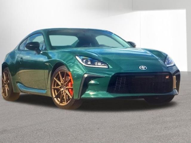 Used 2025 Toyota GR86 Hakone Edition RWD image 3