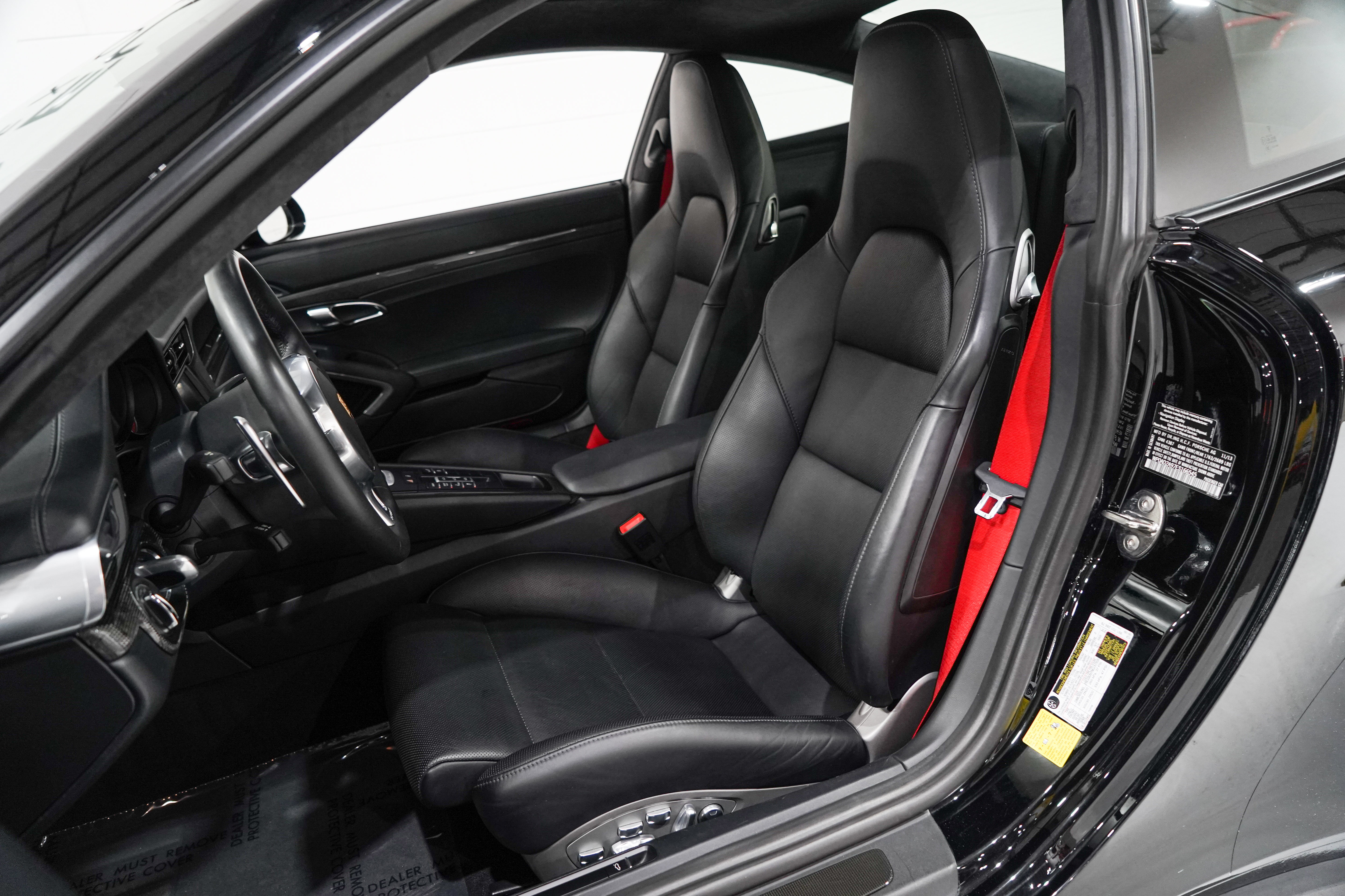 Used 2014 Porsche 911 Turbo S AWD/4WD image 9