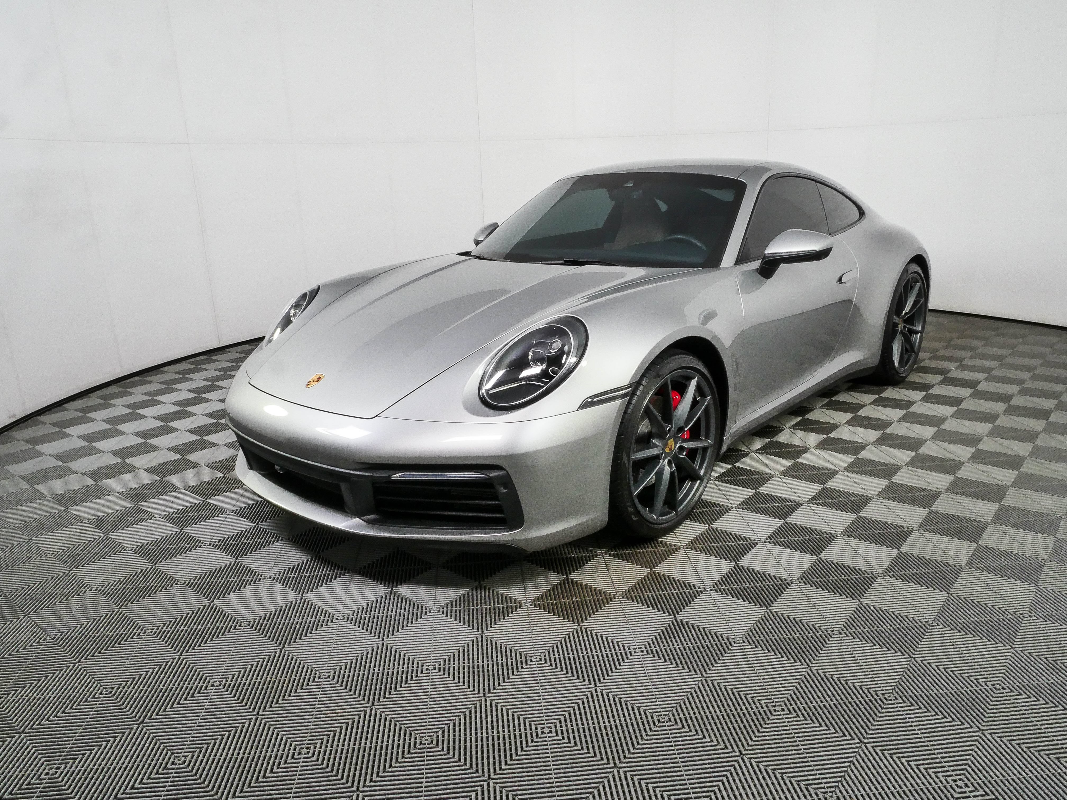 Certified 2022 Porsche 911 Carrera RWD image 1