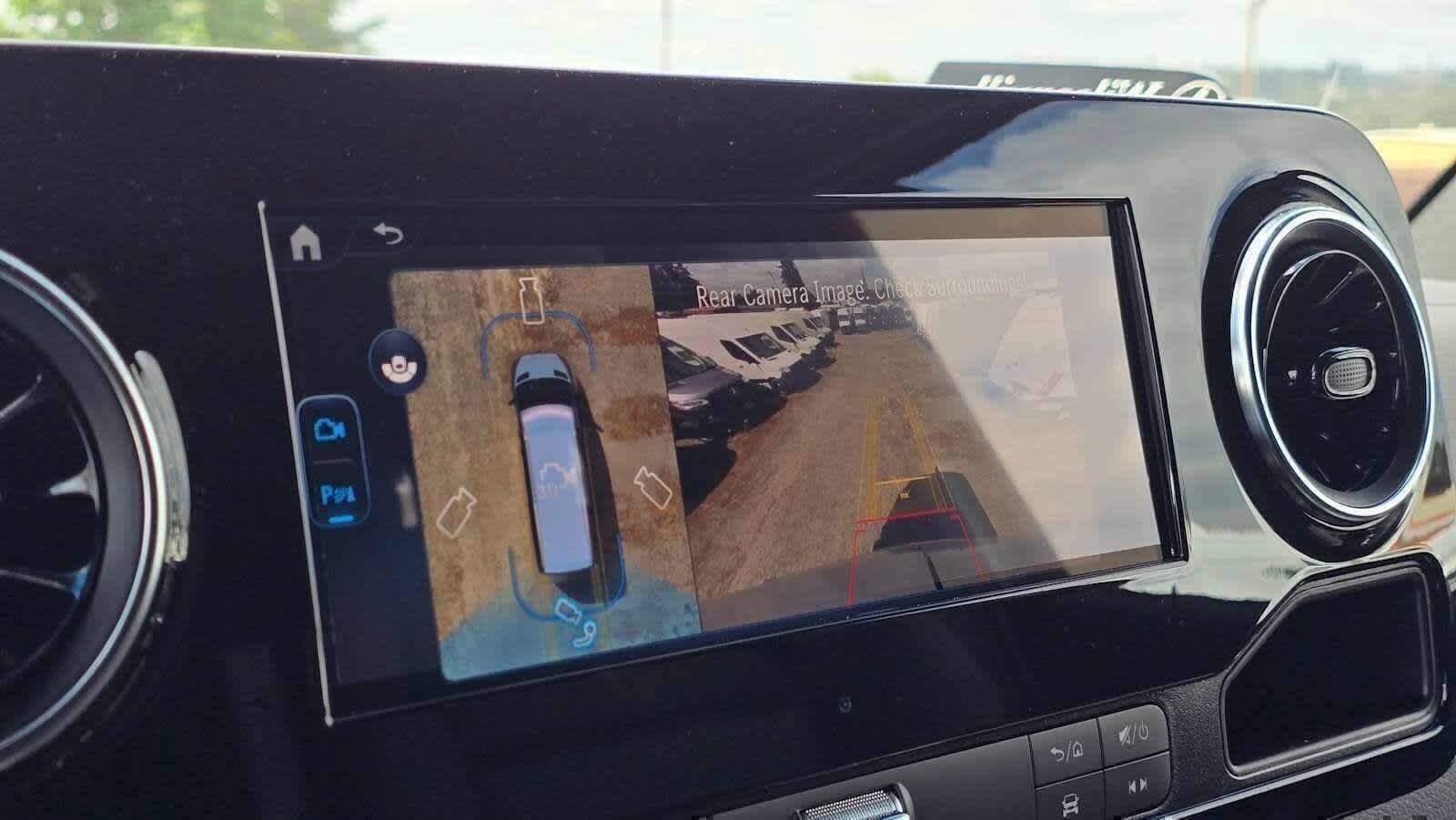 Used 2025 Mercedes-Benz Sprinter 2500 image 34