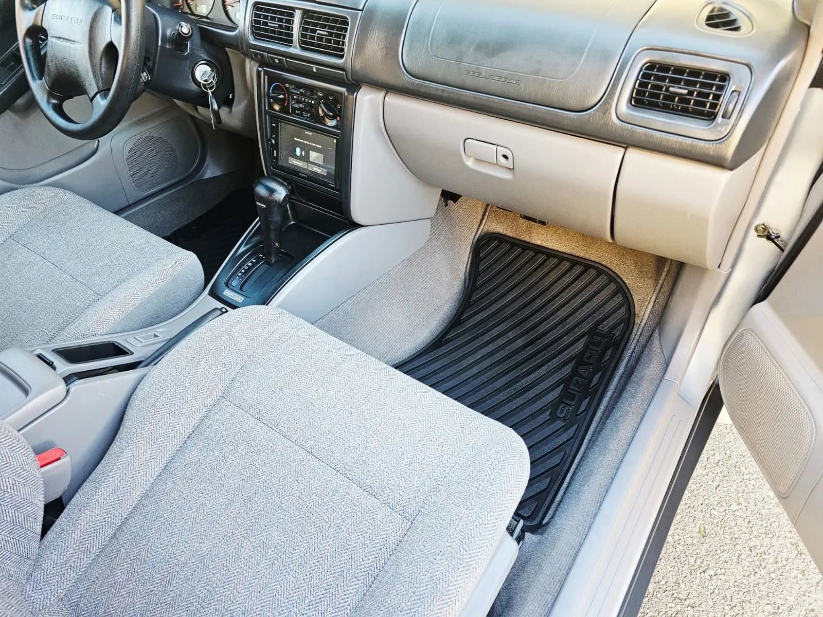 Used 2002 Subaru Forester L image 11