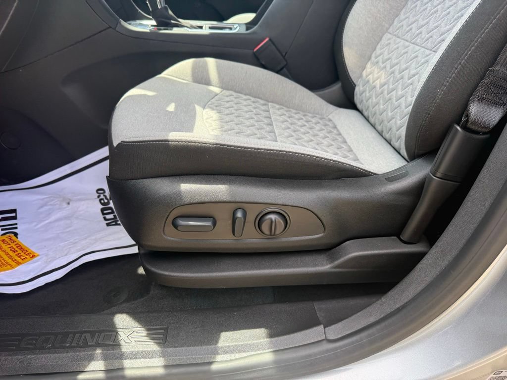 Used 2024 Chevrolet Equinox LS w/ LS Convenience Package FWD image 29