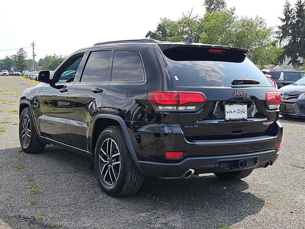 Used 2021 Jeep Grand Cherokee Trailhawk w/ Trailhawk Luxury Group AWD/4WD image 4