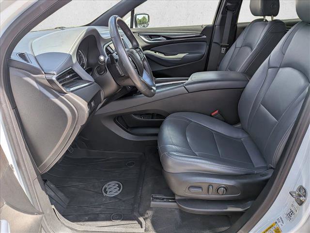Used 2022 Buick Enclave Essence image 18