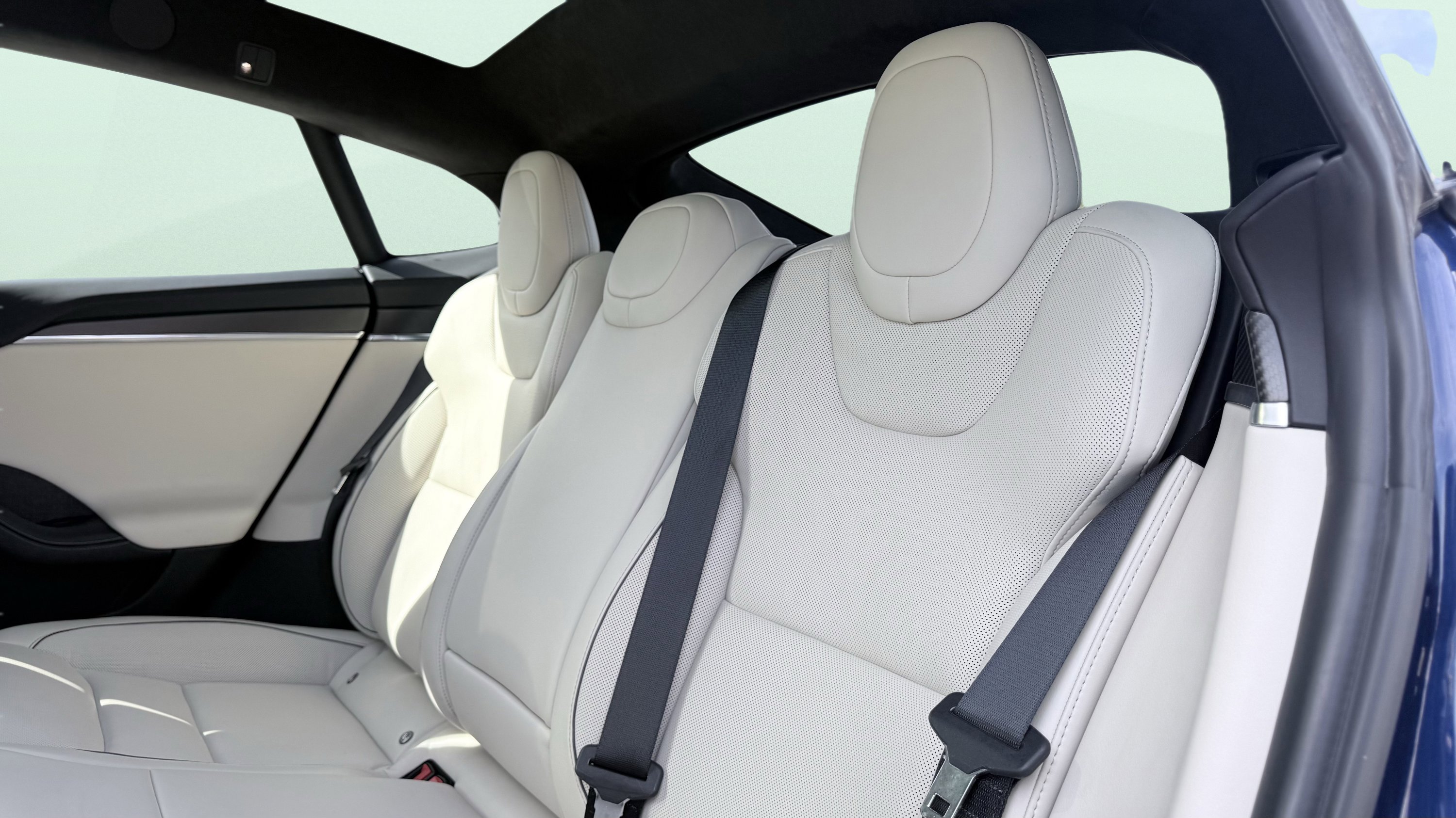 Used 2021 Tesla Model S Plaid image 30