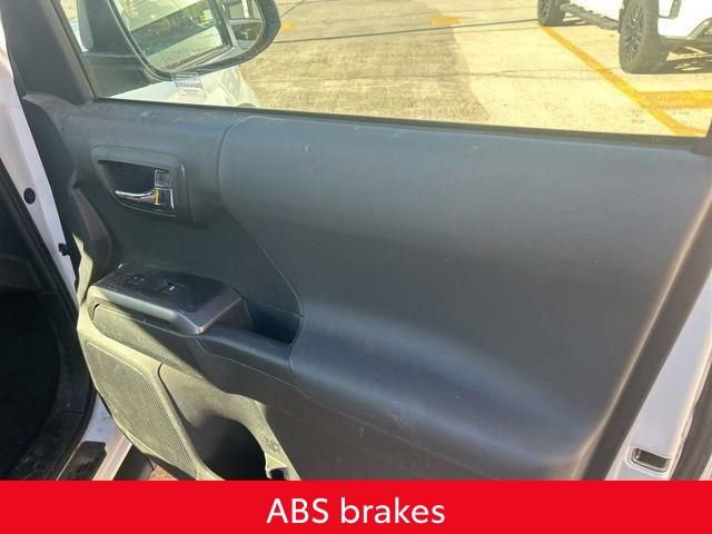 Used 2023 Toyota Tacoma TRD Off-Road w/ Technology Package image 10