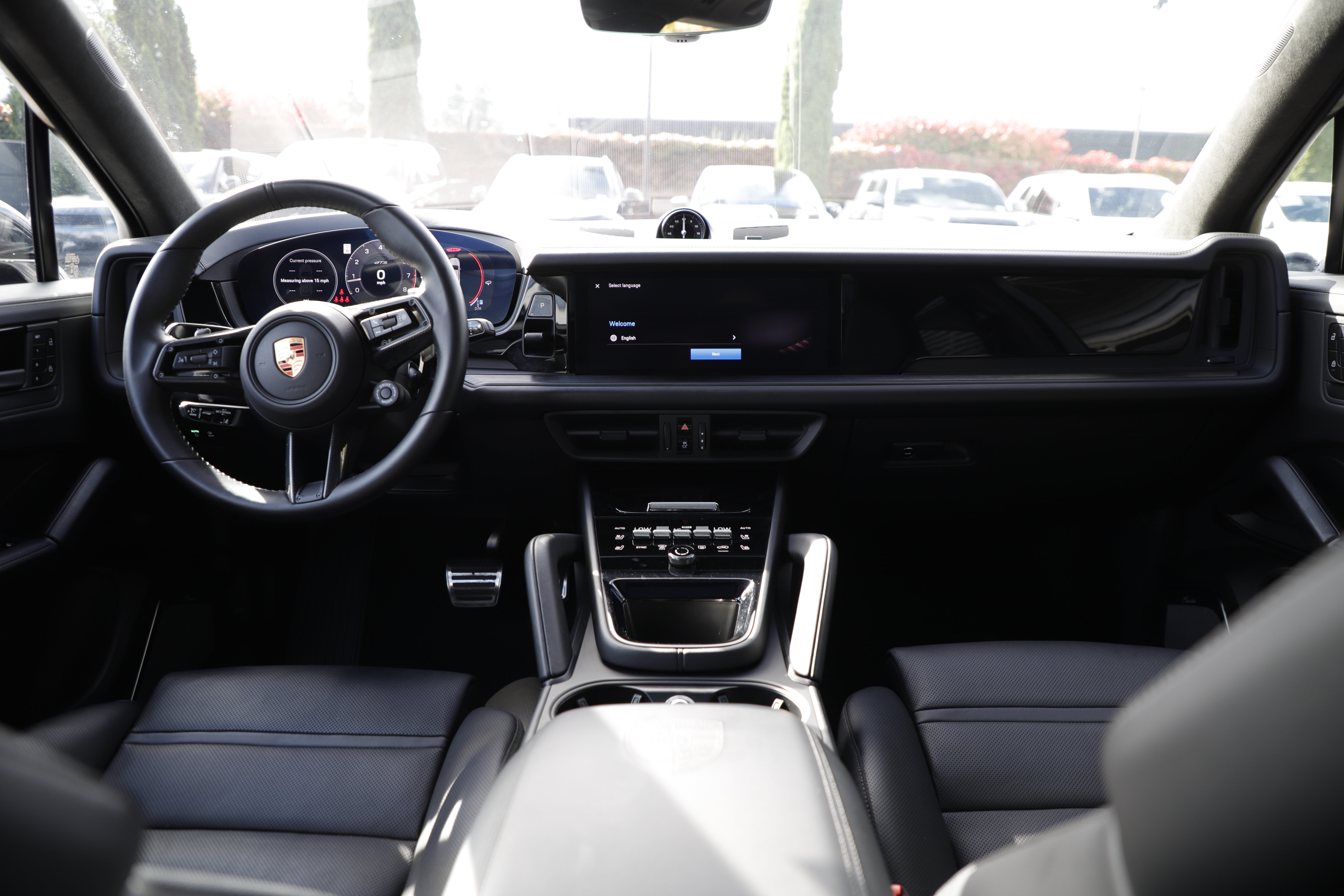 Used 2025 Porsche Cayenne GTS AWD/4WD image 17