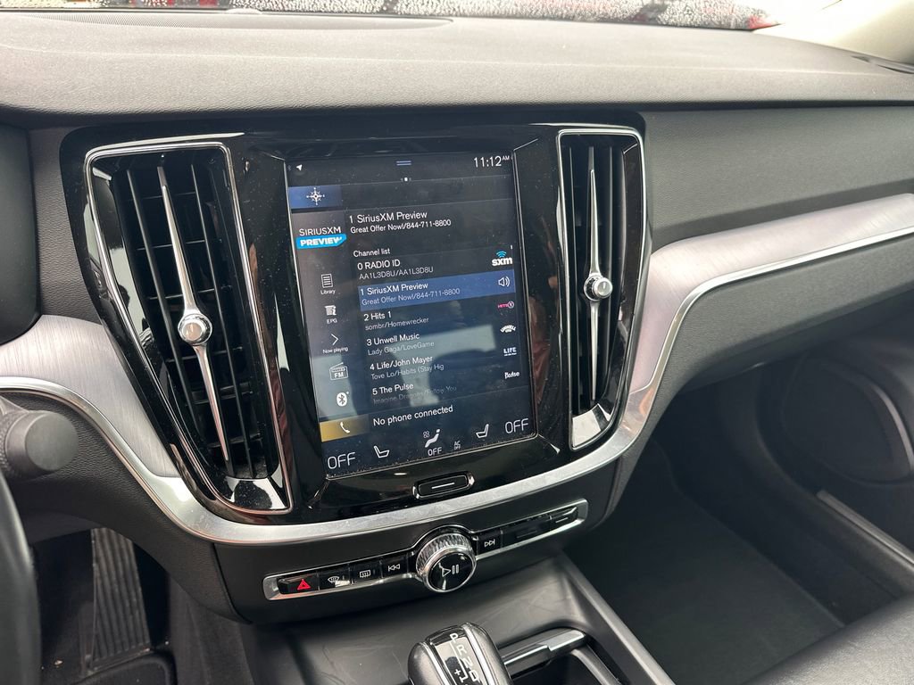 Used 2019 Volvo S60 T6 Momentum w/ Premium Package image 28