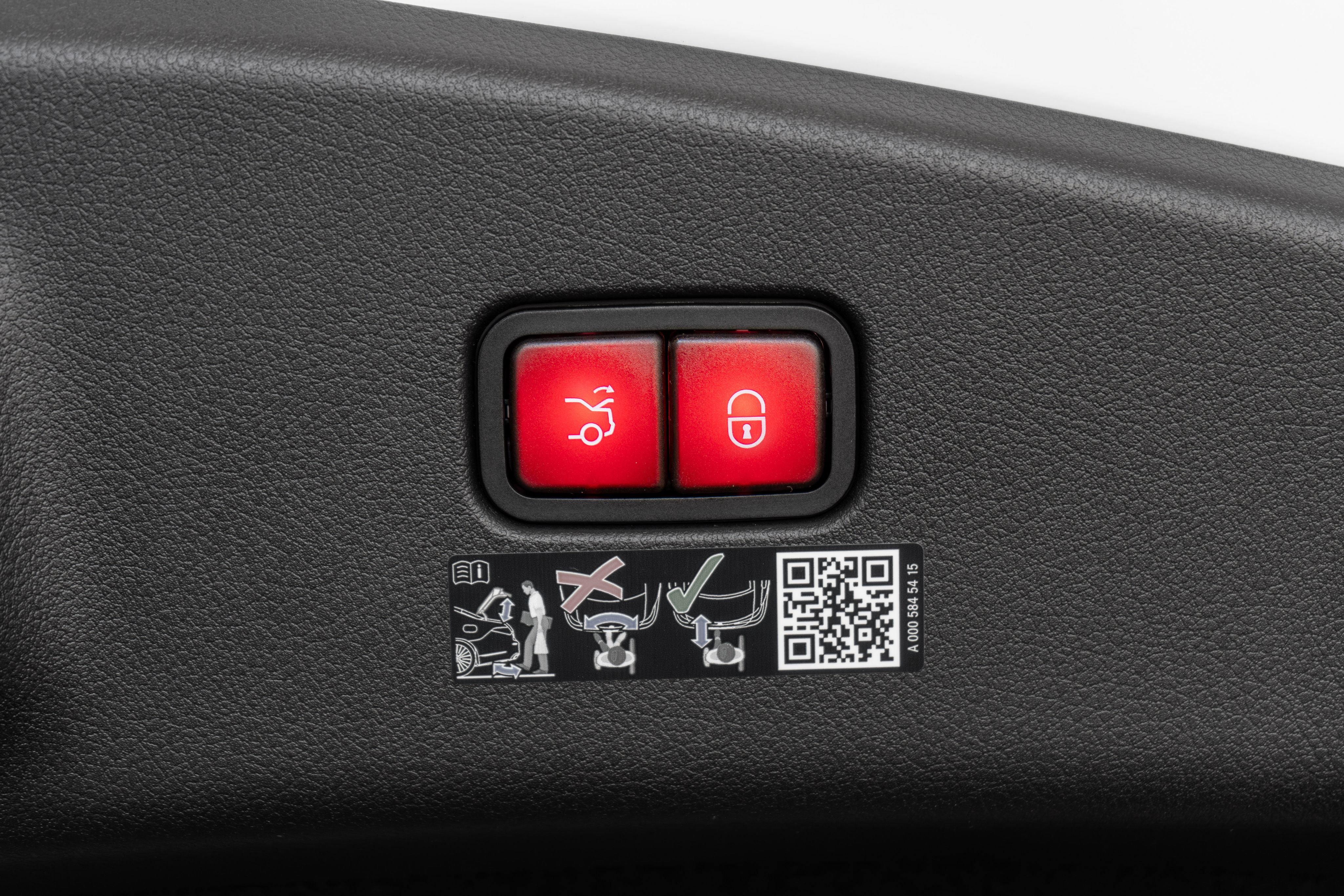 Certified 2024 Mercedes-Benz CLE 53 AMG 4MATIC image 36