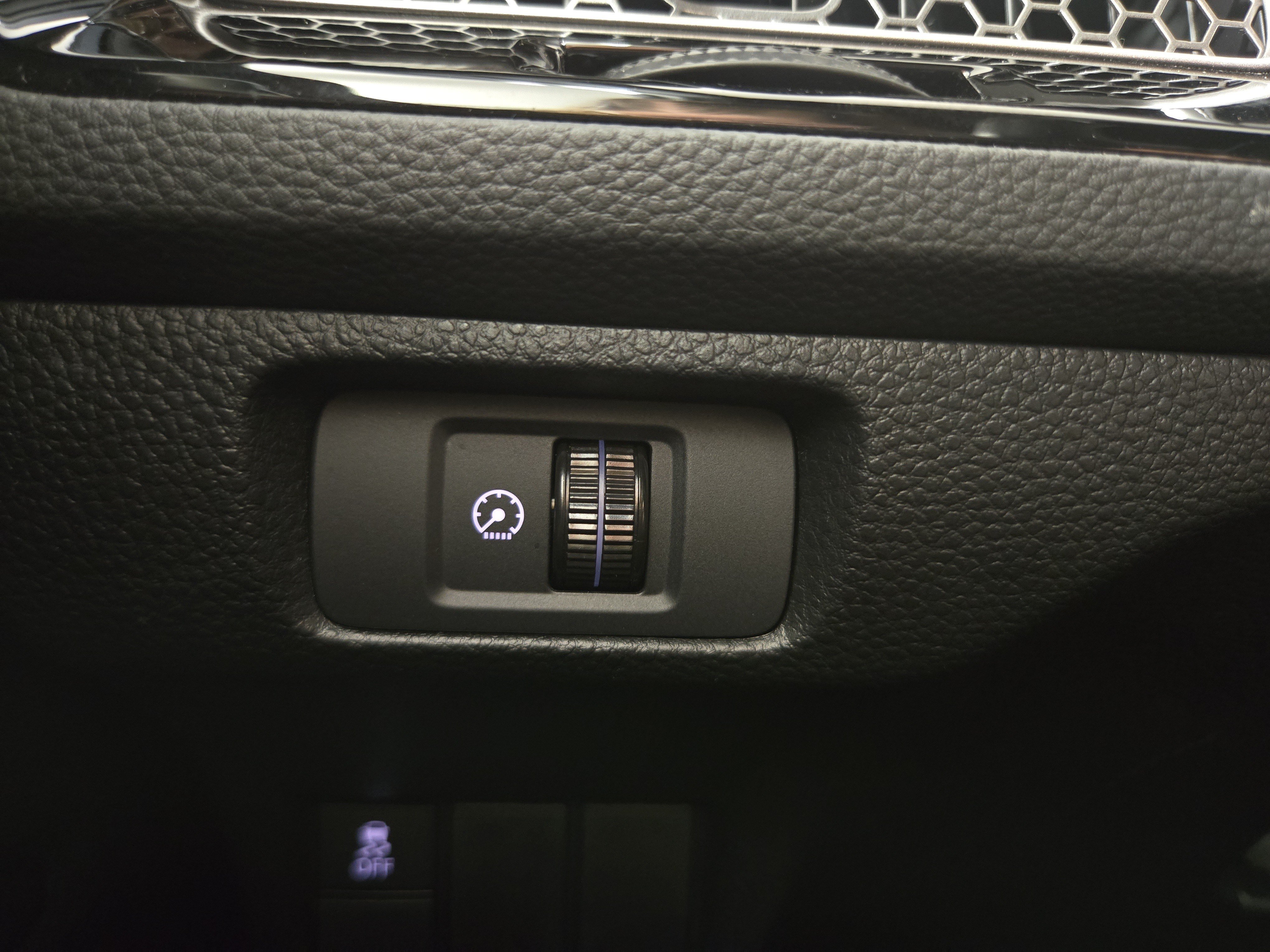 Used 2025 Honda Civic Sport image 25