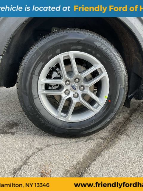 Used 2026 Ford Explorer Active AWD/4WD image 18
