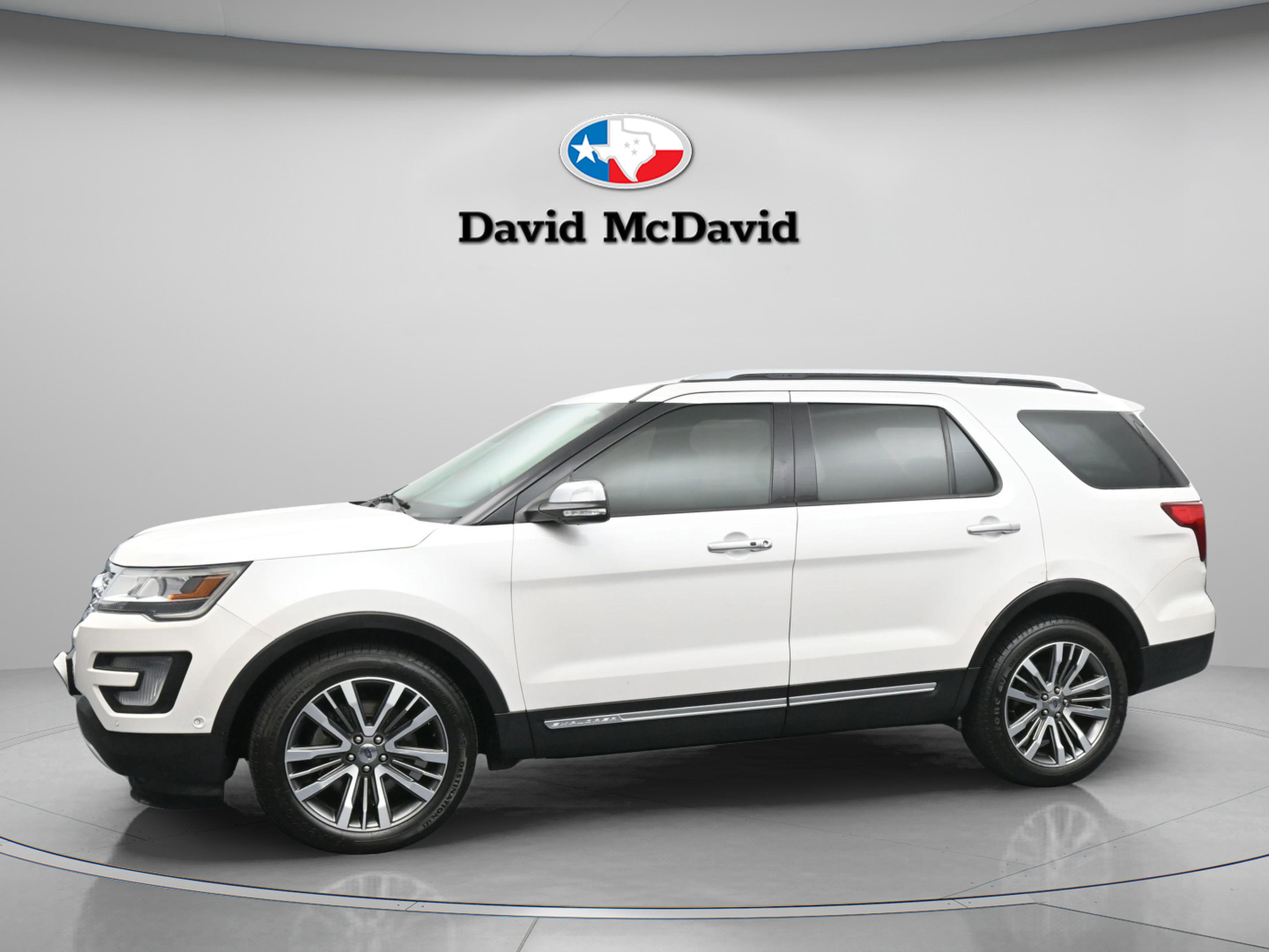 Used 2017 Ford Explorer Platinum AWD/4WD image 5