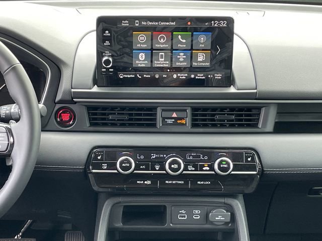 Used 2025 Honda Pilot Touring image 17