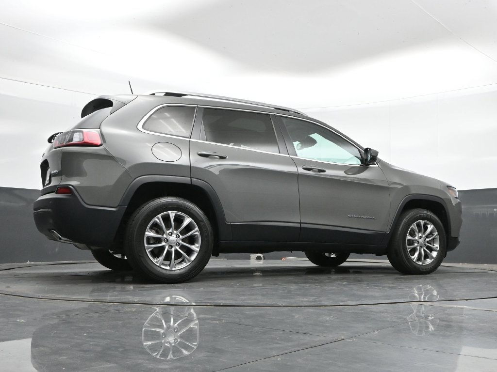 Used 2021 Jeep Cherokee Latitude Lux w/ Sun & Sound Group AWD/4WD image 44
