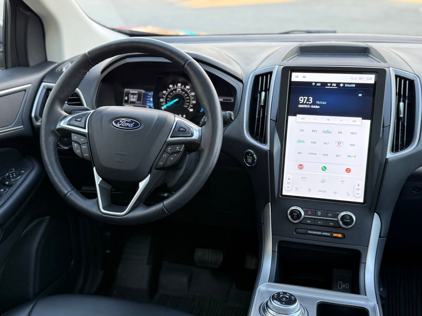 Used 2024 Ford Edge SEL w/ Convenience Package image 17