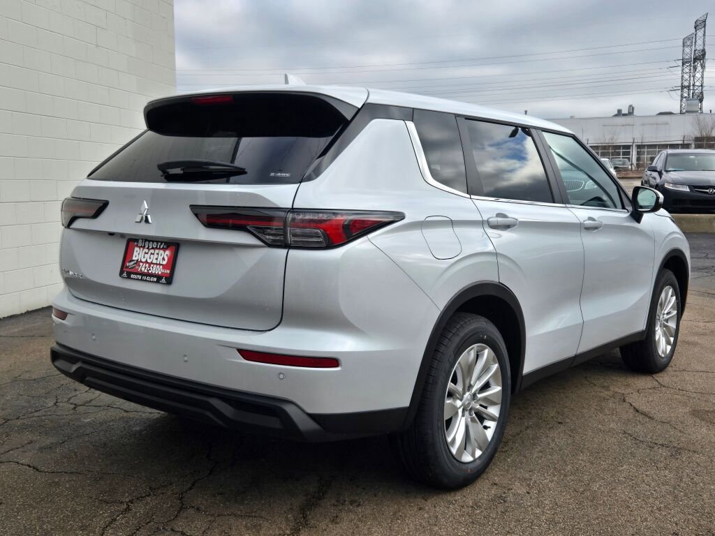 New 2026 Mitsubishi Outlander ES AWD/4WD image 10