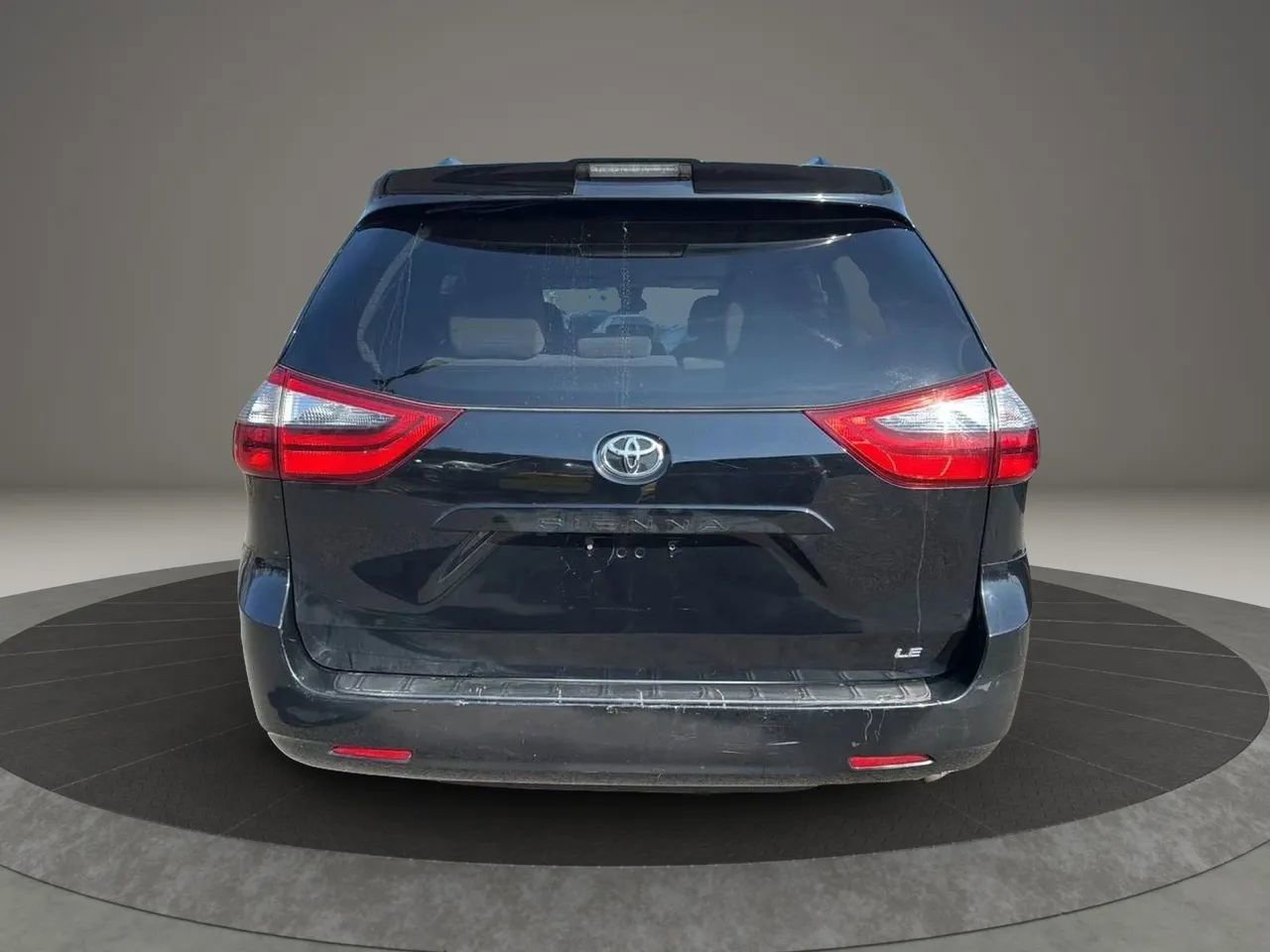 Used 2020 Toyota Sienna LE FWD image 6
