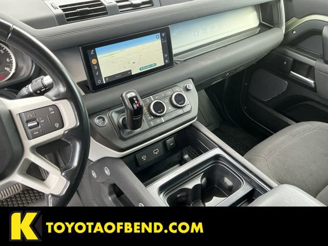 Used 2022 Land Rover Defender 90 AWD/4WD image 23