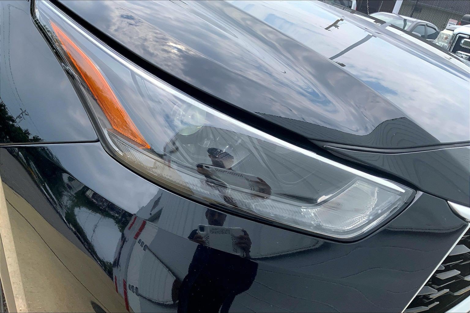 Used 2023 Toyota Highlander XLE AWD/4WD image 34
