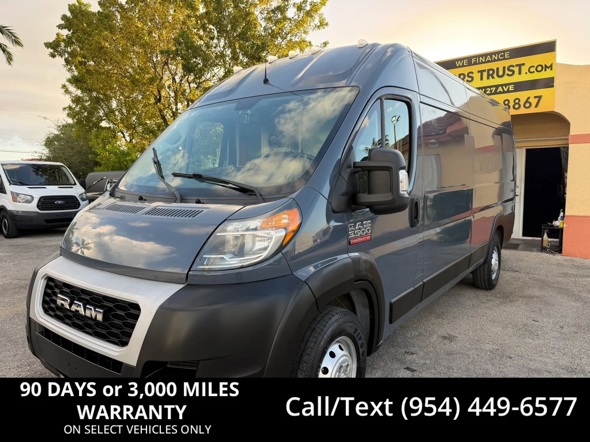 Used 2020 RAM ProMaster 3500 FWD image 1