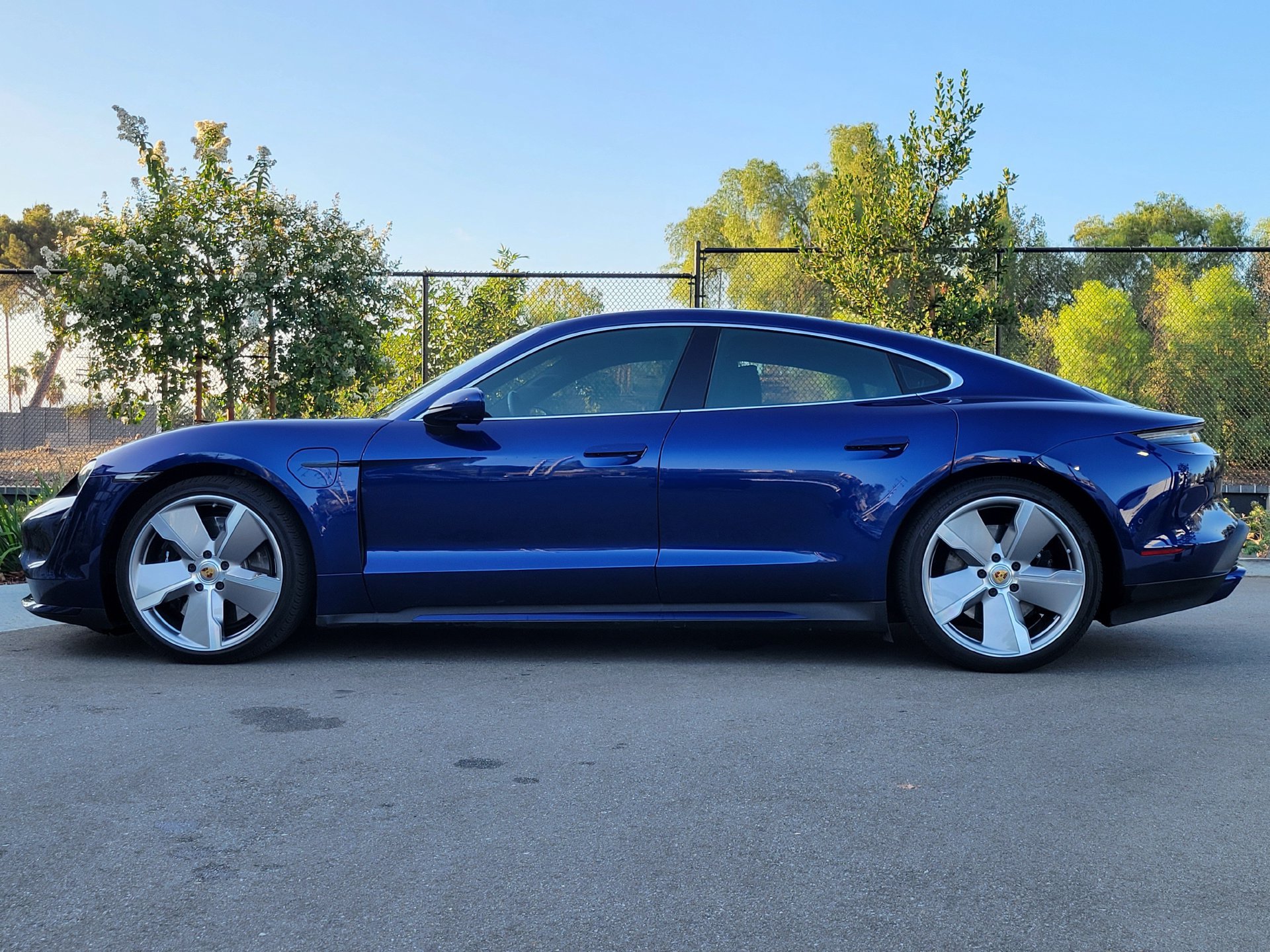 Certified 2022 Porsche Taycan Turbo AWD/4WD image 2