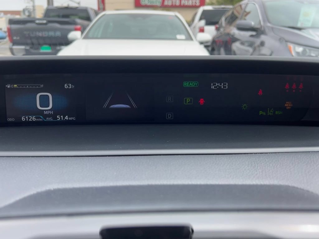 Certified 2022 Toyota Prius LE FWD image 31
