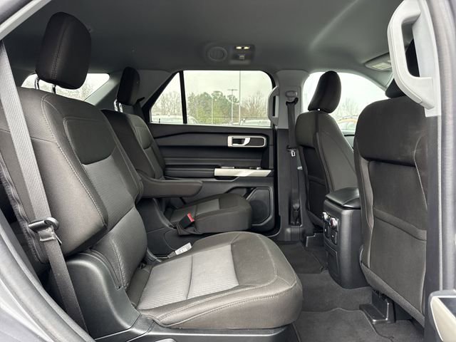 Used 2022 Ford Explorer XLT image 16