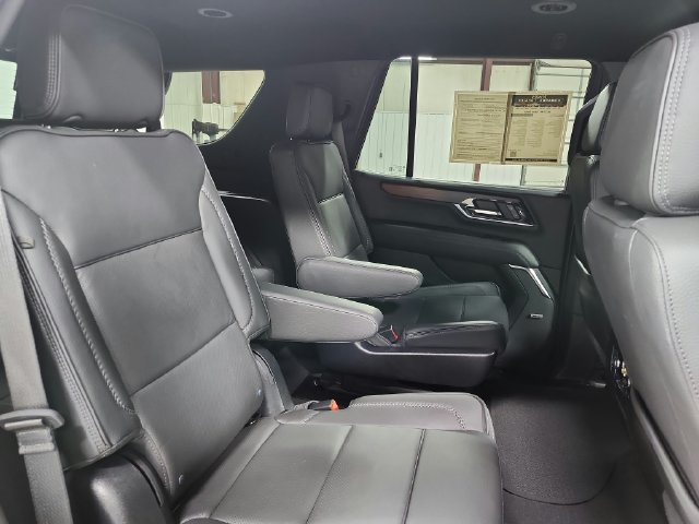 Used 2025 GMC Yukon Denali AWD/4WD image 41
