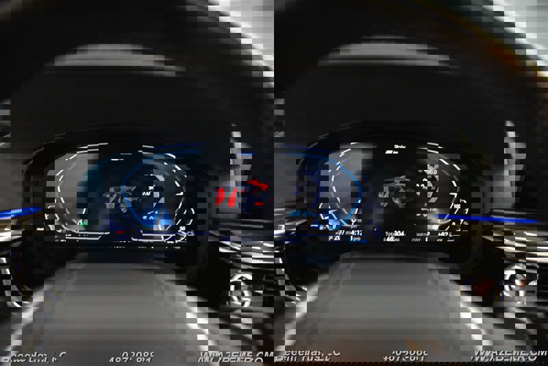 Used 2020 BMW 530e image 28