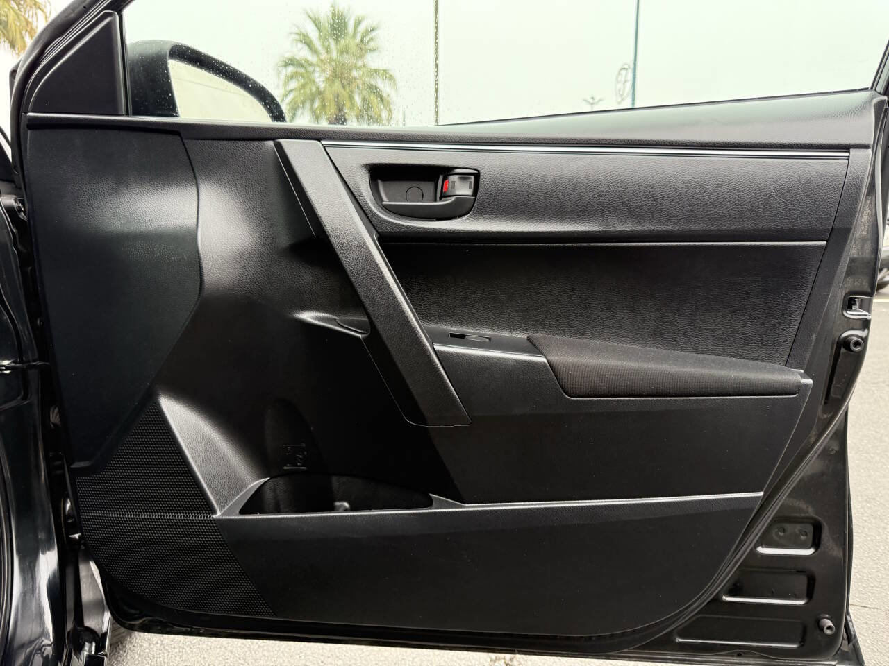 Used 2014 Toyota Corolla L FWD image 14
