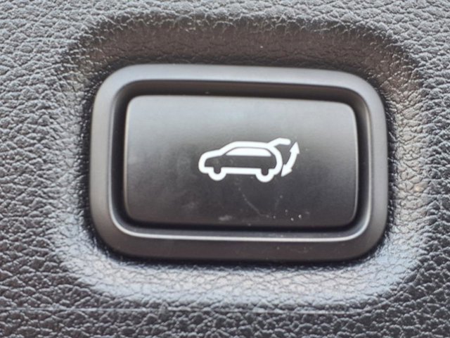 Used 2022 Hyundai Santa Fe SEL w/ Convenience Package image 13