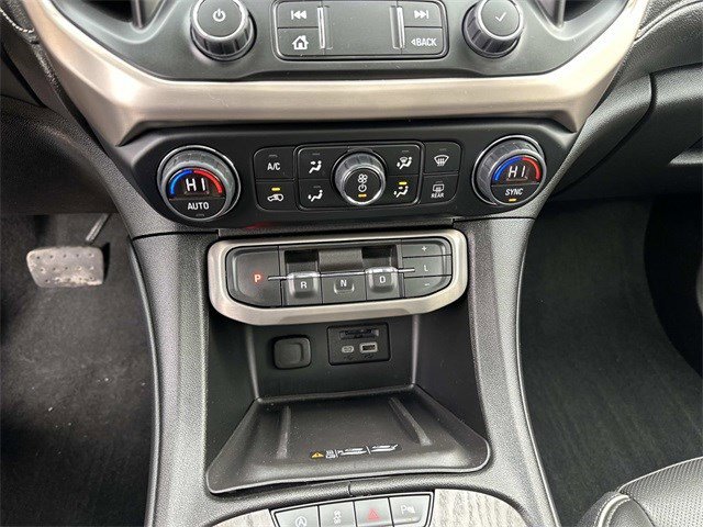 Used 2023 GMC Acadia Denali w/ Denali Technology Package image 27