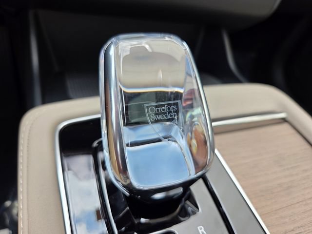 New 2026 Volvo XC90 T8 Plus w/ Protection Package Premier AWD/4WD image 29
