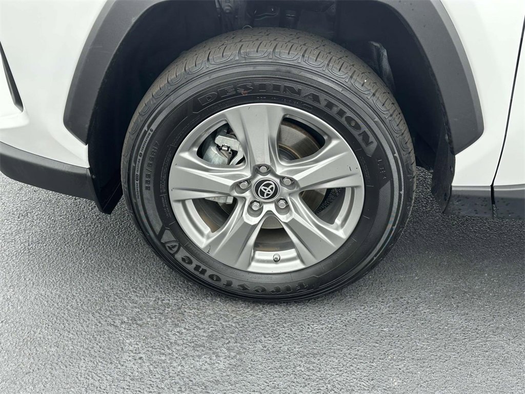 Used 2024 Toyota RAV4 LE image 27