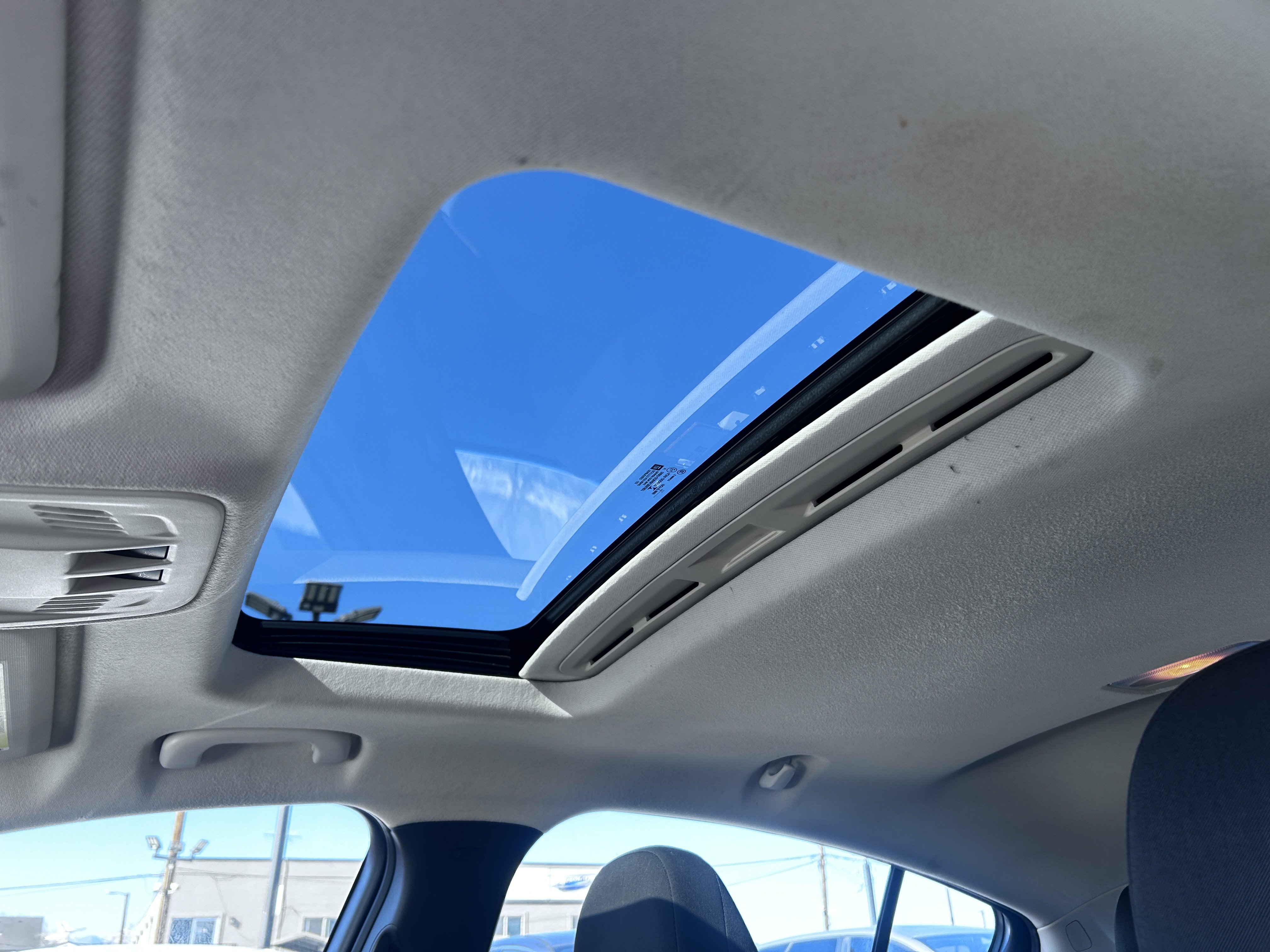 Used 2017 Chevrolet Cruze LT w/ Sun And Sound Package image 14