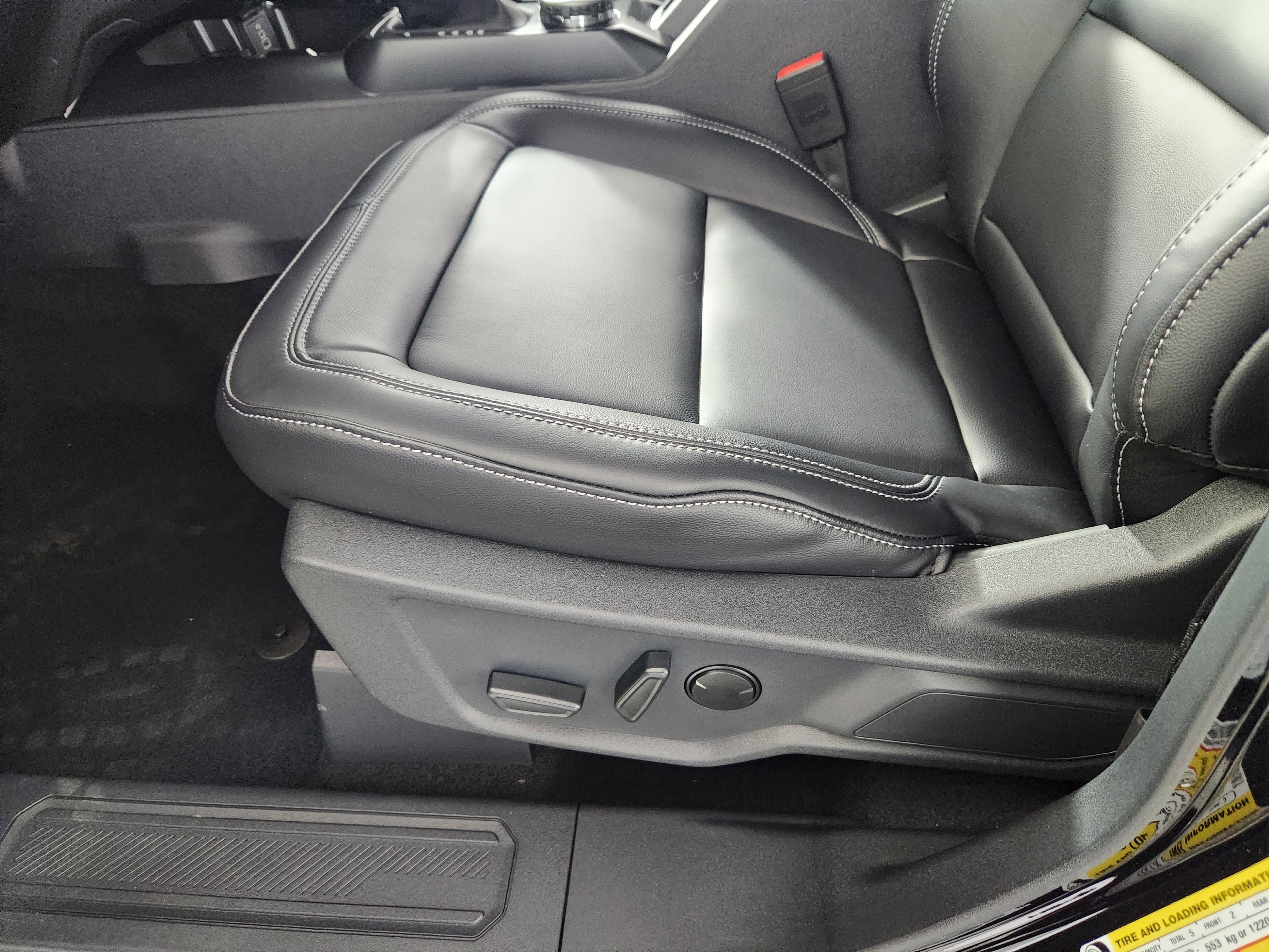 New 2026 Ford Bronco Outer Banks image 13