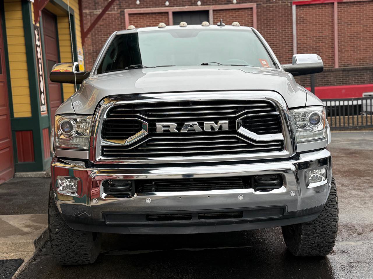 Used 2017 RAM 2500 Limited AWD/4WD image 17