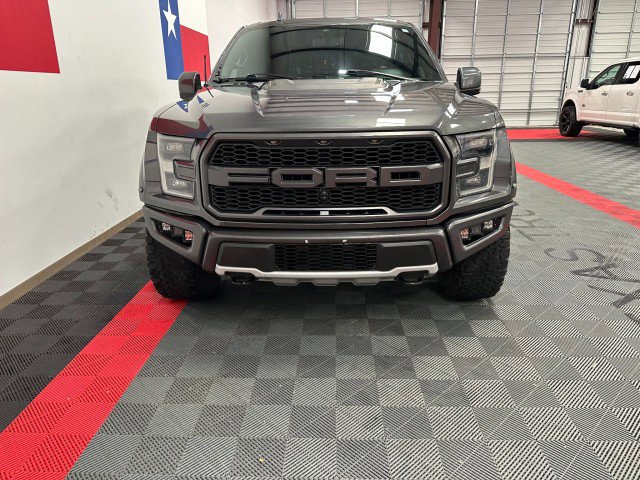 Used 2019 Ford F150 Raptor w/ Equipment Group 802A Luxury image 4